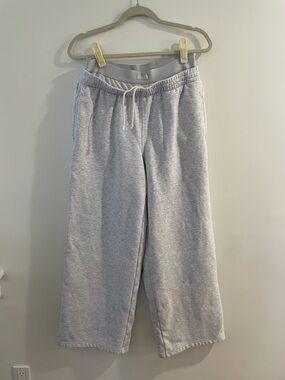 SKIMS Light Gray Wide-Leg Sweatpants with Drawstring and boxer